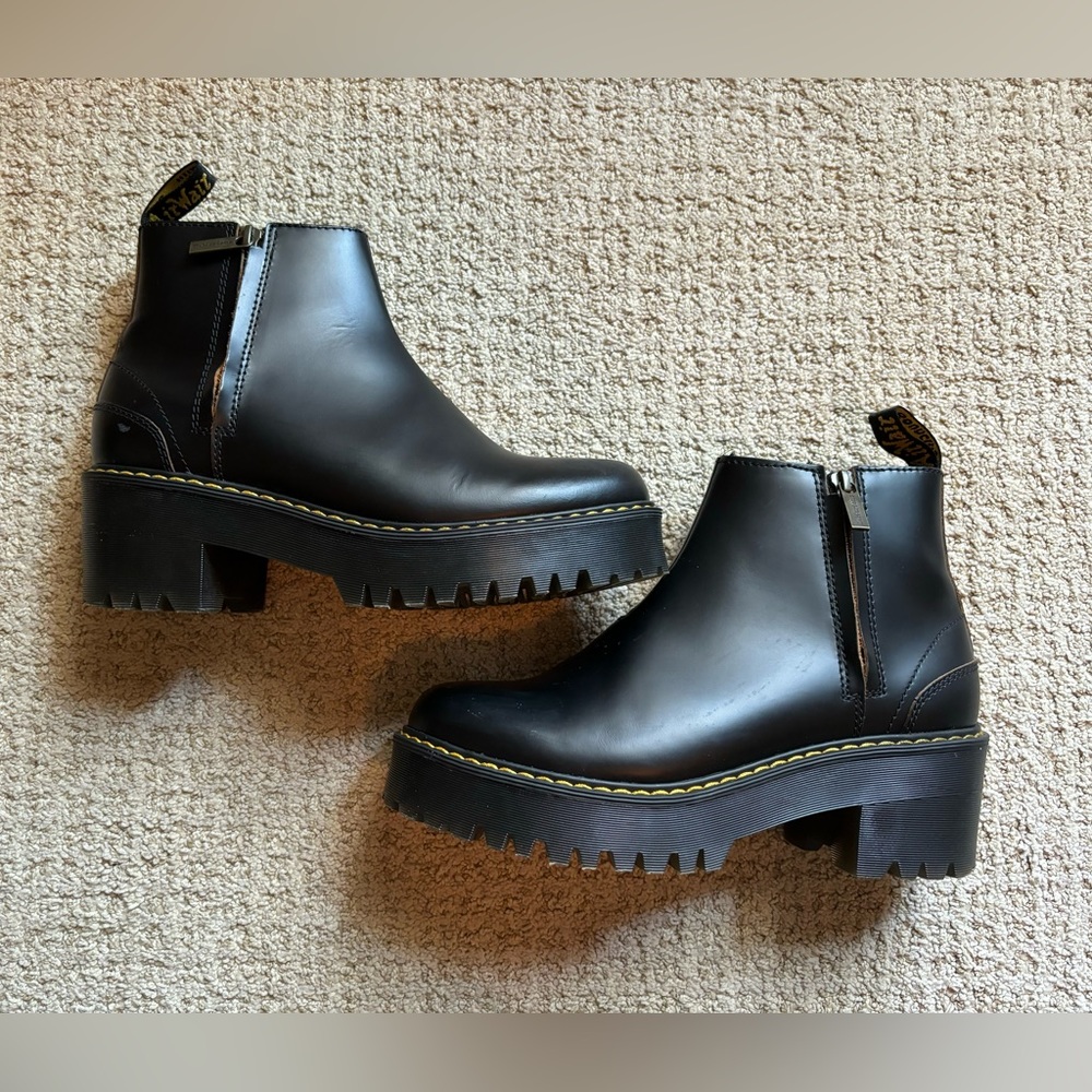 Dr. Marten’s ROMETTY WYOMING LEATHER PLATFORM CHELSEA BOOTS